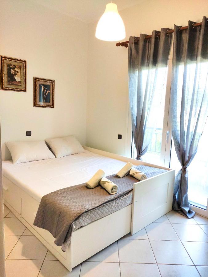 Apartment Anastasiou In Crossroad *