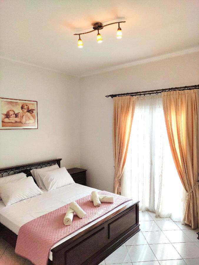 Anastasiou In Crossroad Apartment *